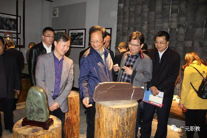 姜会长参观